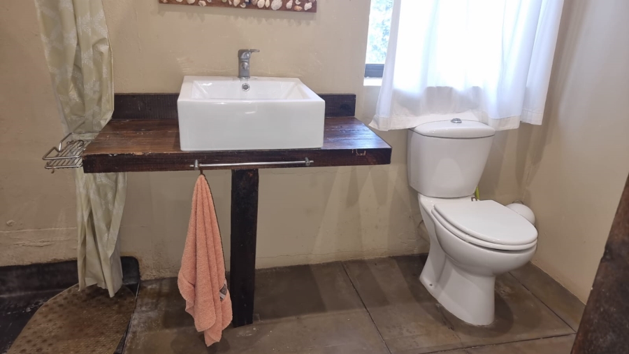 6 Bedroom Property for Sale in Merryhill Eastern Cape